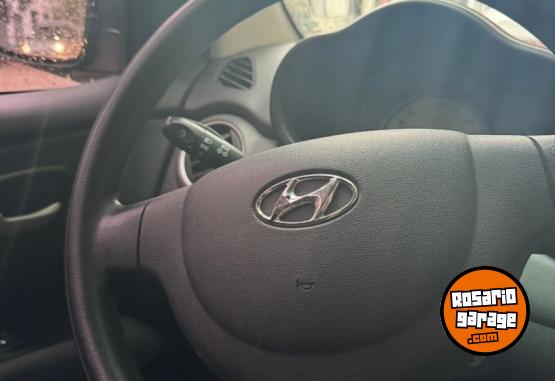 Autos - Hyundai i10 2010 Nafta 87700Km - En Venta