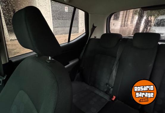 Autos - Hyundai i10 2010 Nafta 87700Km - En Venta