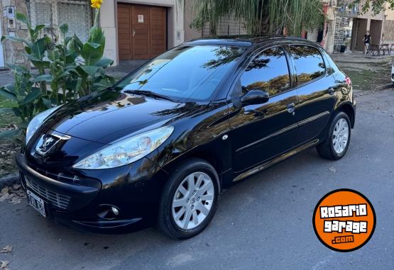Autos - Peugeot 207 compact 2010 Diesel 103000Km - En Venta
