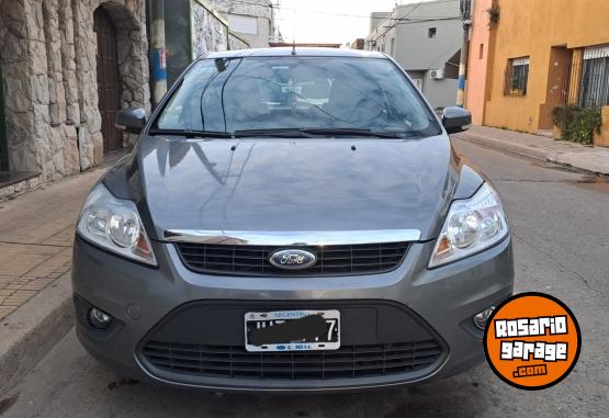 Autos - Ford Focus 2011 Nafta 123898Km - En Venta