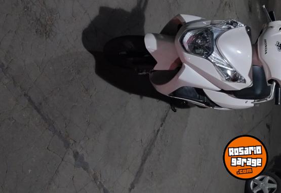 Motos - Honda Elite 125 2017 Nafta 30000Km - En Venta