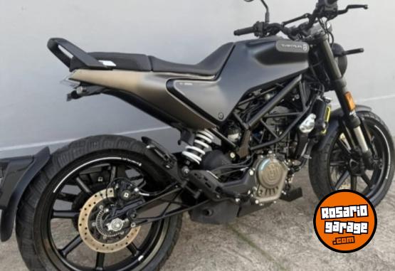 Motos - Husqvarna Svartpilen 200 2023 Nafta 8000Km - En Venta