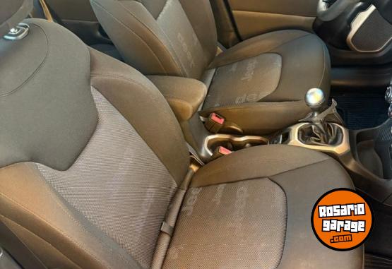 Camionetas - Jeep Renegade 2019 Nafta 138000Km - En Venta