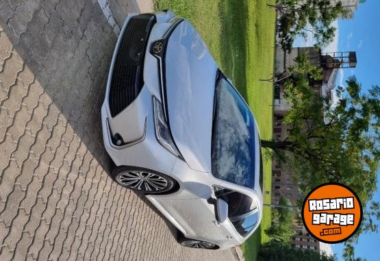 Autos - Toyota Corrolla SEG AT 2022 Nafta 78000Km - En Venta
