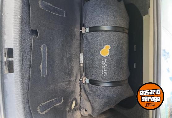 Autos - Volkswagen Bora 2011 GNC 280000Km - En Venta