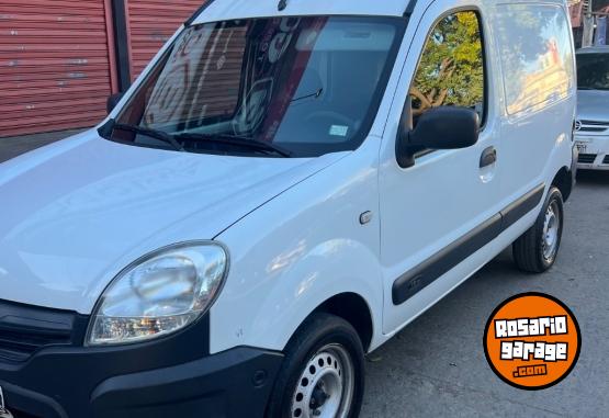 Utilitarios - Renault Kangoo 2014 Nafta 166000Km - En Venta