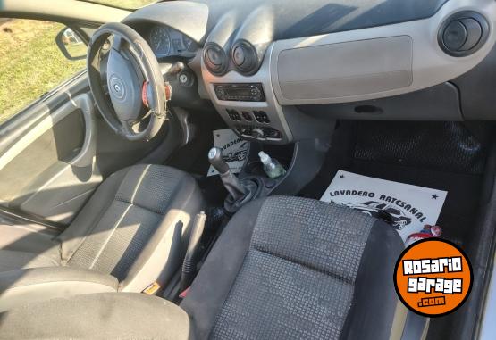 Autos - Renault Sandero 2010 Nafta 191000Km - En Venta