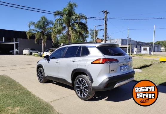 Autos - Toyota Corolla Cross SEG HEV 2023 Electrico / Hibrido 54000Km - En Venta