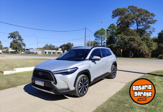 Autos - Toyota Corolla Cross SEG HEV 2023 Electrico / Hibrido 54000Km - En Venta