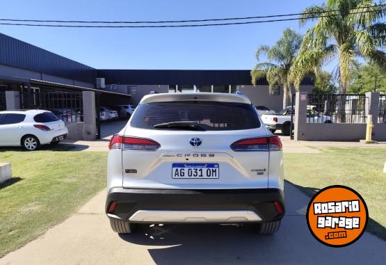 Autos - Toyota Corolla Cross SEG HEV 2023 Electrico / Hibrido 54000Km - En Venta