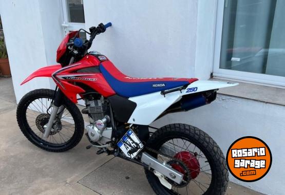 Motos - Honda Tornado 2017 Nafta 19500Km - En Venta