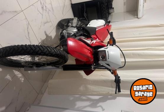 Motos - Honda XR tornado 2019 Nafta 7000Km - En Venta