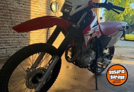 Motos - Honda XR tornado 2019 Nafta 7000Km - En Venta