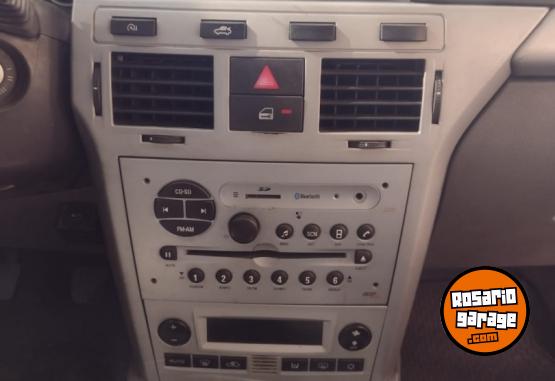 Autos - Chevrolet Vectra 2.4 16 v 2010 GNC 280000Km - En Venta