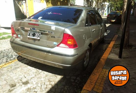 Autos - Ford Focus 2005 GNC 310000Km - En Venta