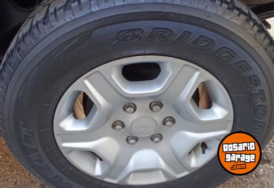 Camionetas - Ford Ranger XLT 2017 Diesel 111111Km - En Venta