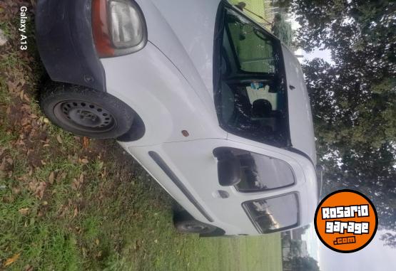 Utilitarios - Renault Kangoo 2000 Diesel 313000Km - En Venta