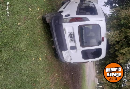 Utilitarios - Renault Kangoo 2000 Diesel 313000Km - En Venta