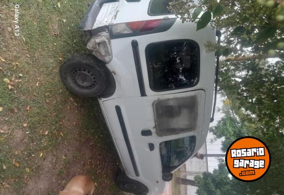 Utilitarios - Renault Kangoo 2000 Diesel 313000Km - En Venta