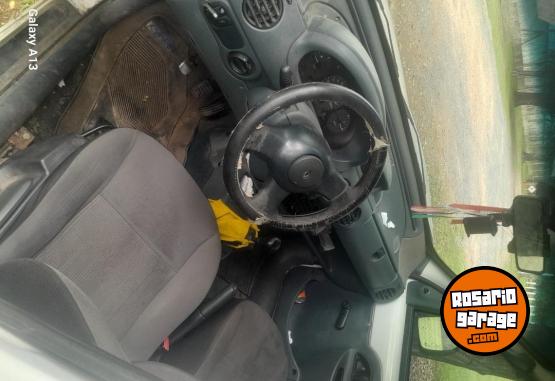 Utilitarios - Renault Kangoo 2000 Diesel 313000Km - En Venta