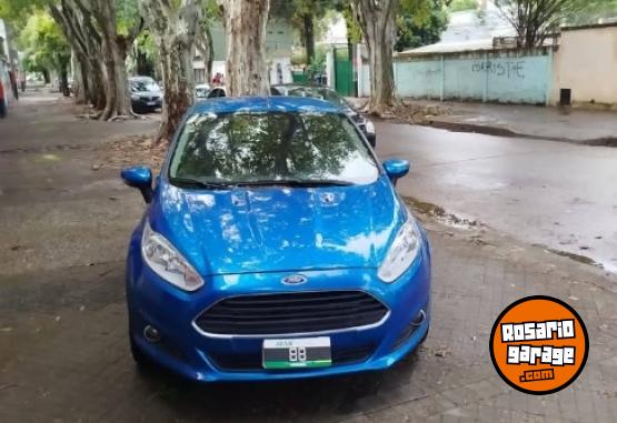 Autos - Ford Fiesta se plus 2015 GNC 160000Km - En Venta