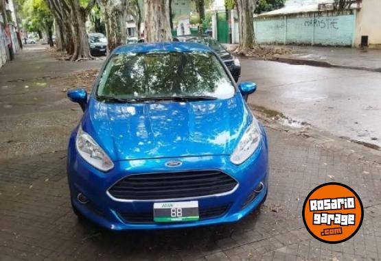Autos - Ford Fiesta se plus 2015 GNC 160000Km - En Venta