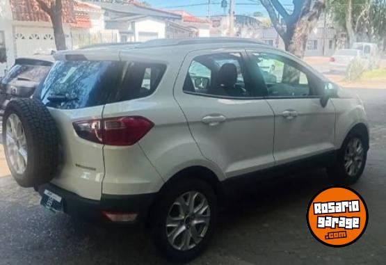 Autos - Ford Ecosport titanium 2014 Nafta 150000Km - En Venta