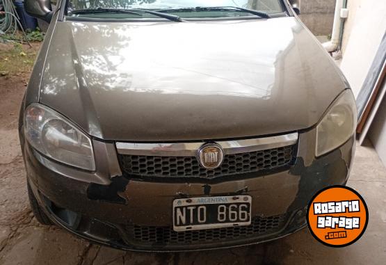 Autos - Fiat Siena 2014 GNC 185000Km - En Venta