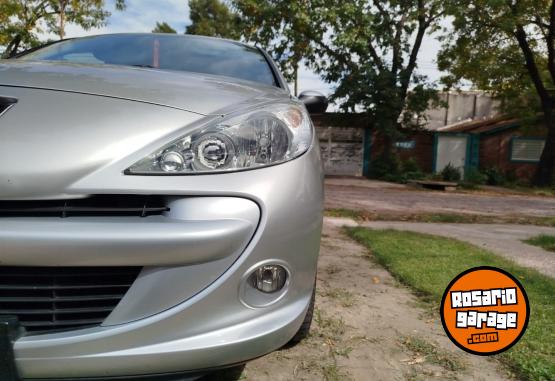 Autos - Peugeot 207 2014 Nafta 127000Km - En Venta