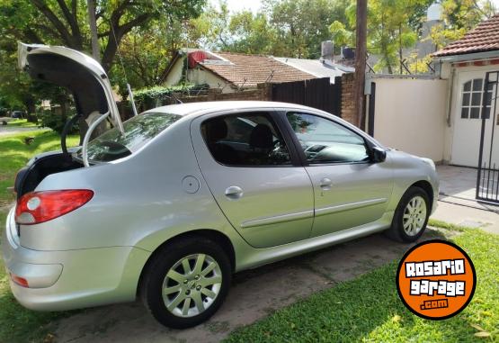 Autos - Peugeot 207 2014 Nafta 127000Km - En Venta