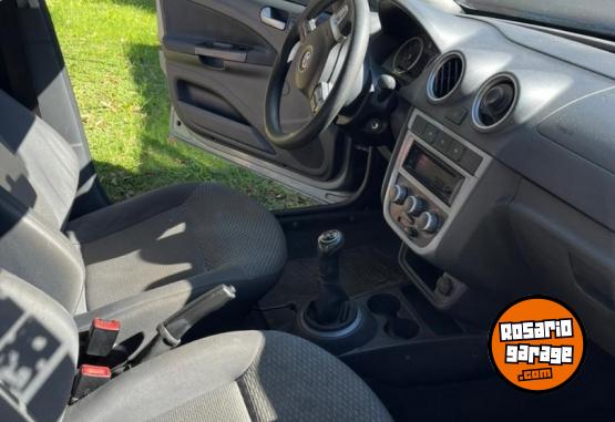 Autos - Volkswagen GOL TREND 2011 Nafta 129000Km - En Venta