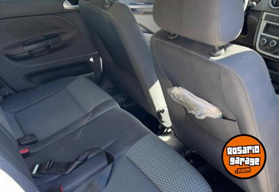 Autos - Volkswagen GOL TREND 2011 Nafta 129000Km - En Venta