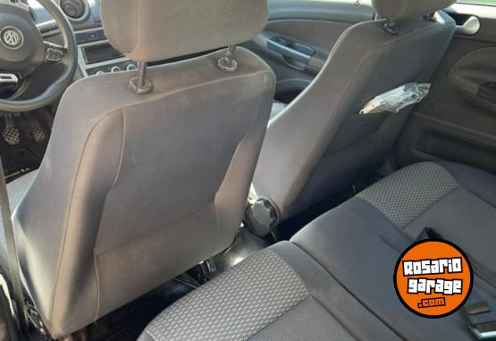 Autos - Volkswagen GOL TREND 2011 Nafta 129000Km - En Venta