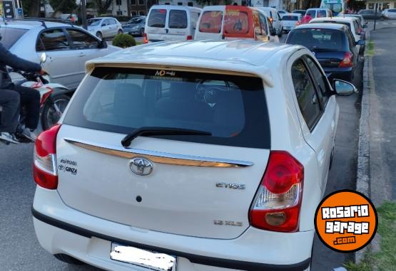 Autos - Toyota Etios Xls 2016 Nafta 78852Km - En Venta