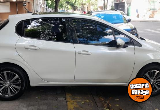 Autos - Peugeot 208 feline 2018 Nafta 103000Km - En Venta