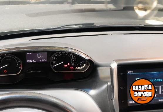 Autos - Peugeot 208 feline 2018 Nafta 103000Km - En Venta