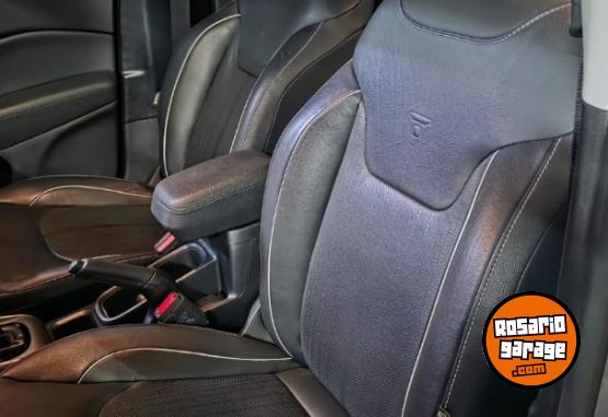 Camionetas - Fiat TORO 2023 Nafta 35000Km - En Venta