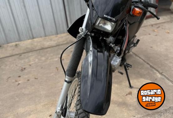 Motos - Honda TORNADO 250CC 2014 Nafta 6500Km - En Venta