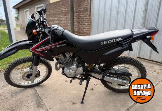 Motos - Honda TORNADO 250CC 2014 Nafta 6500Km - En Venta