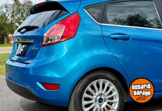Autos - Ford Fiesta Titanium 2014 Nafta 69700Km - En Venta