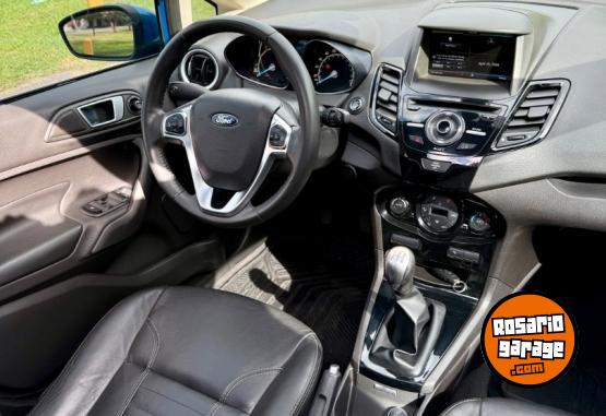 Autos - Ford Fiesta Titanium 2014 Nafta 69700Km - En Venta