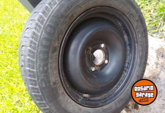 Accesorios para Autos - Llanta con cubierta ford peugeot 14 - En Venta
