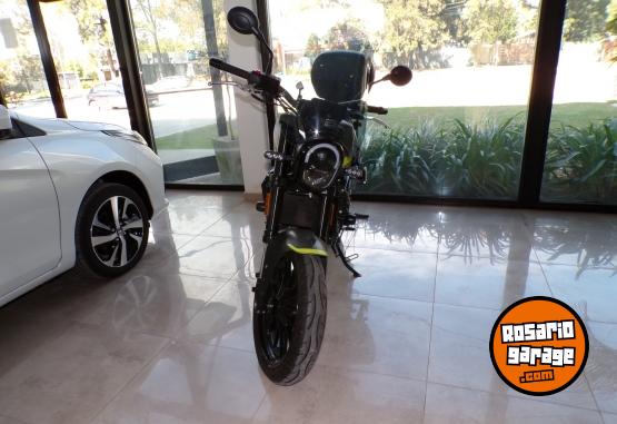 Motos - Benelli LEONCINO 250 2023 Nafta 3958Km - En Venta