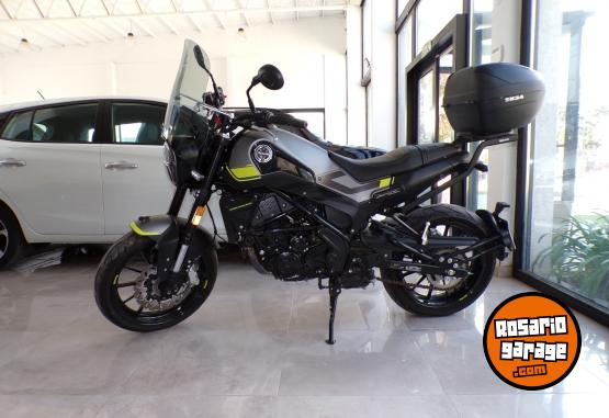 Motos - Benelli LEONCINO 250 2023 Nafta 3958Km - En Venta