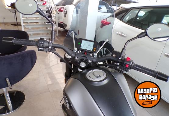 Motos - Benelli LEONCINO 250 2023 Nafta 3958Km - En Venta