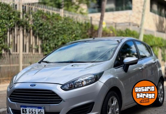 Autos - Ford Fiesta 2017 Nafta 130000Km - En Venta