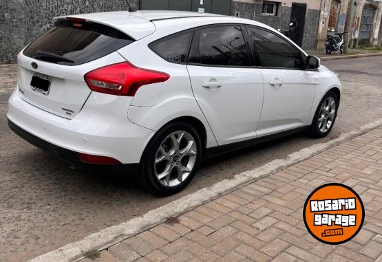 Autos - Ford Focus 2015 Nafta 110000Km - En Venta