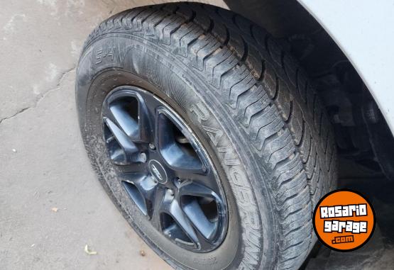 Camionetas - Ford Ranger xlt 4x2 2013 Diesel 191800Km - En Venta