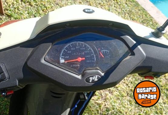 Motos - Motomel blitz 2023 Nafta 4300Km - En Venta