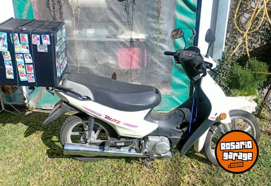 Motos - Motomel blitz 2023 Nafta 4300Km - En Venta
